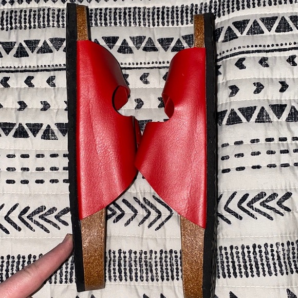 NWT Red Dual Buckle Sandals - Picture 7 of 8